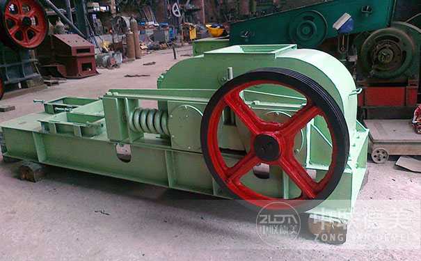 1.jpg 對輥制砂機